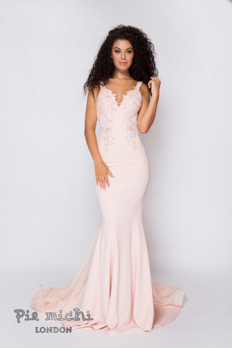 Celebrity Prom Dresses and Evening Wear Superstore Cannock Midlands
